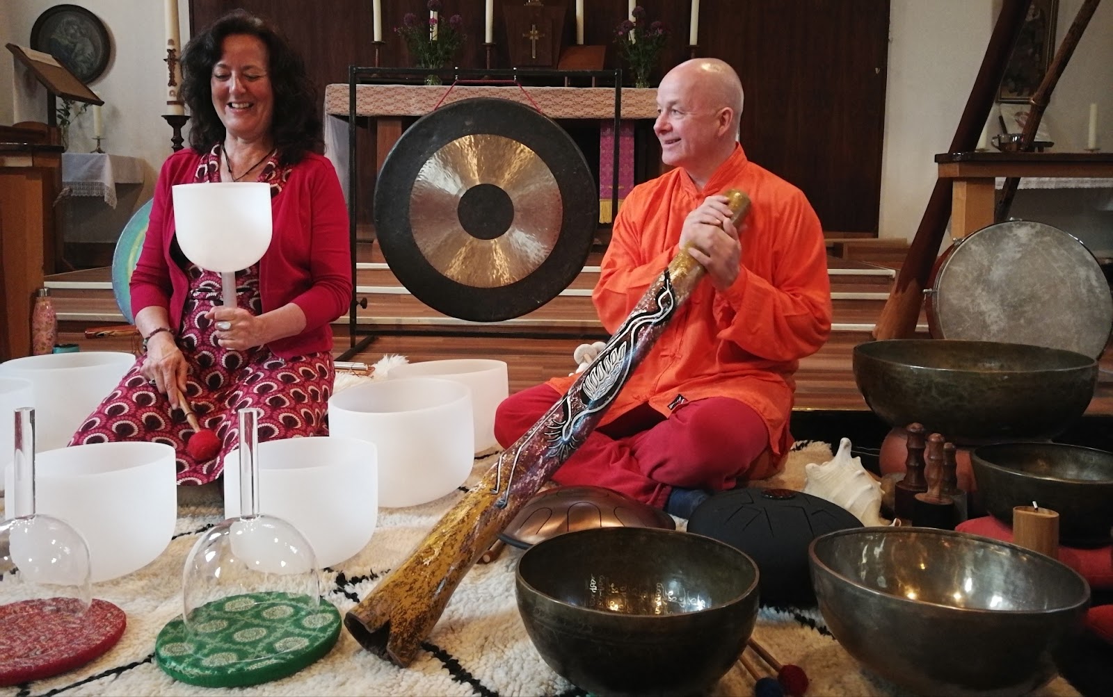 Klankschalen, didgeridoo en mantra zang